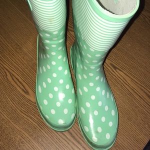 Rain boots